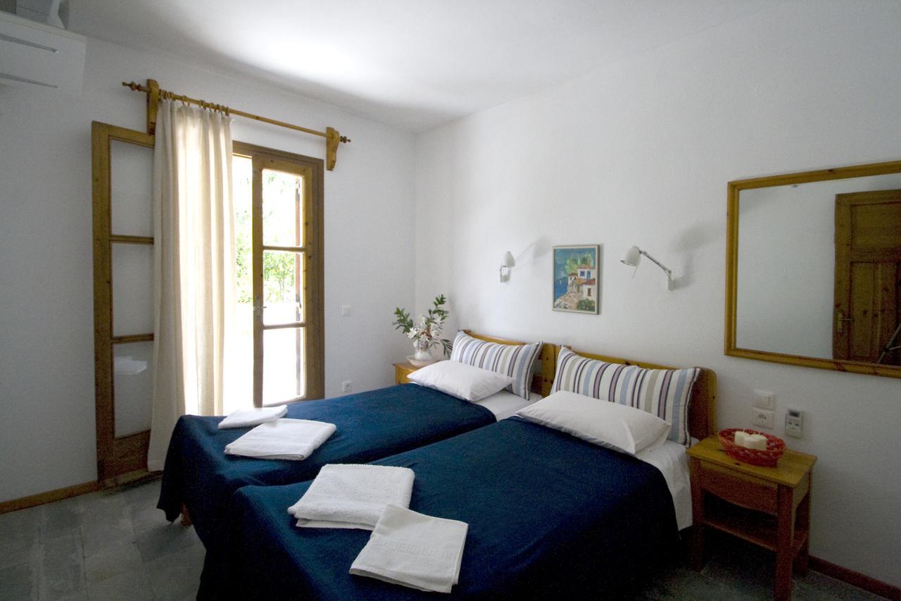 Villas Alexandra Skiathos Platanias  Εξωτερικό φωτογραφία